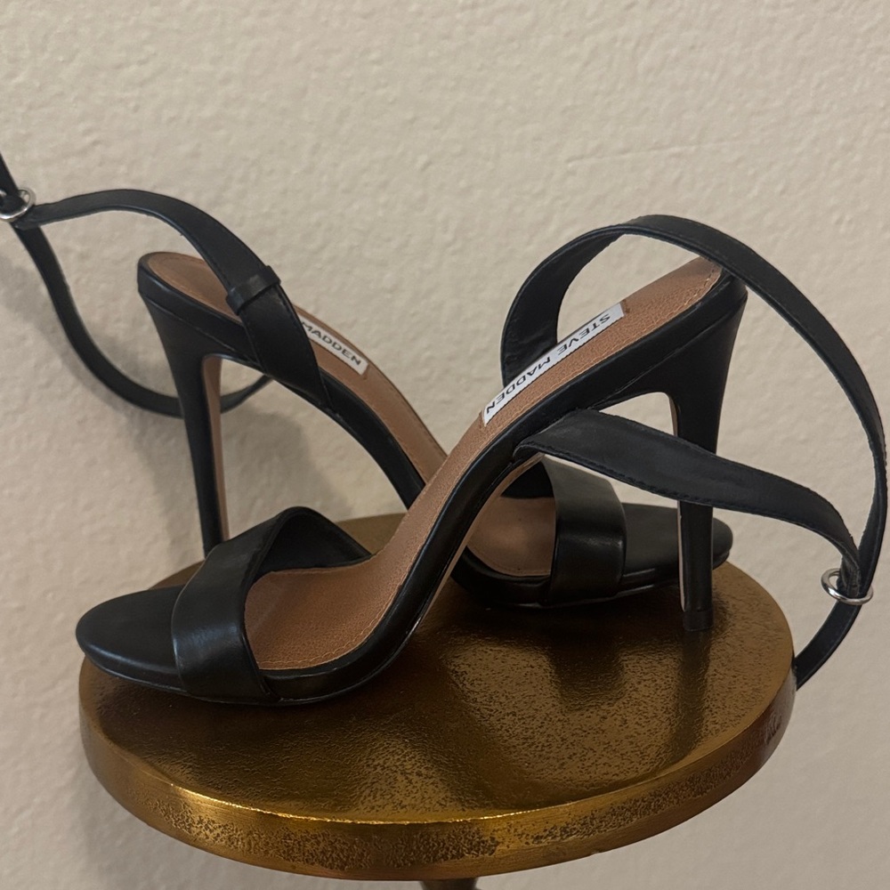 Steve Madden Elegant Black Heels